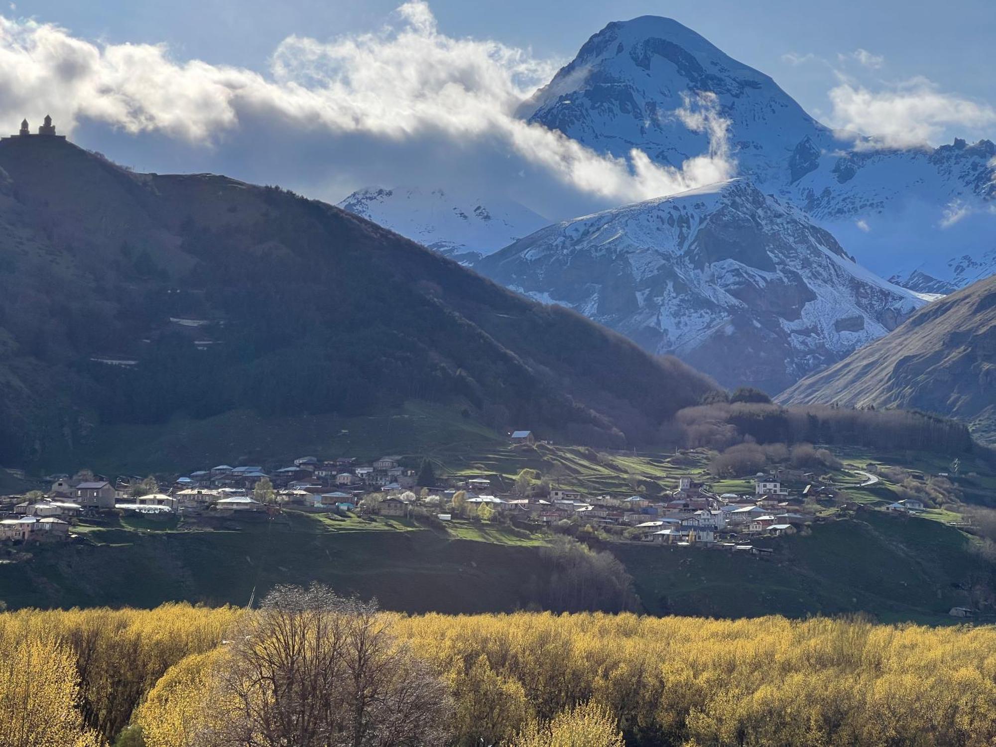 Hotel Old District Kazbegi Exterior foto
